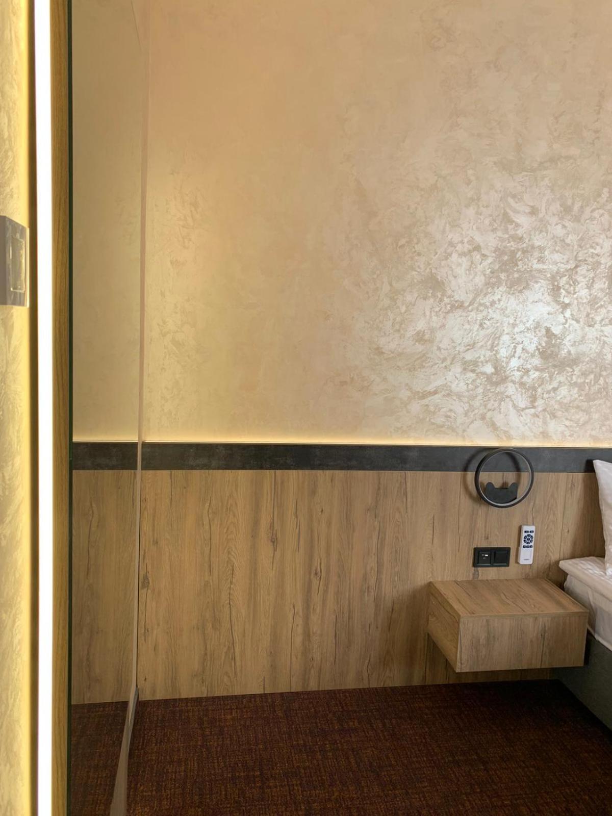 Arta City Hotel Yavoriv  Exterior photo