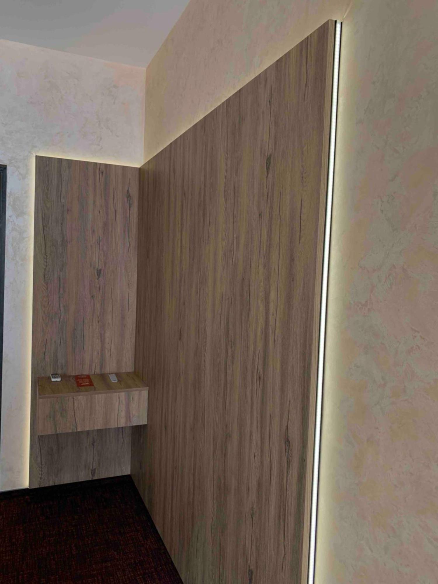 Arta City Hotel Yavoriv  Exterior photo